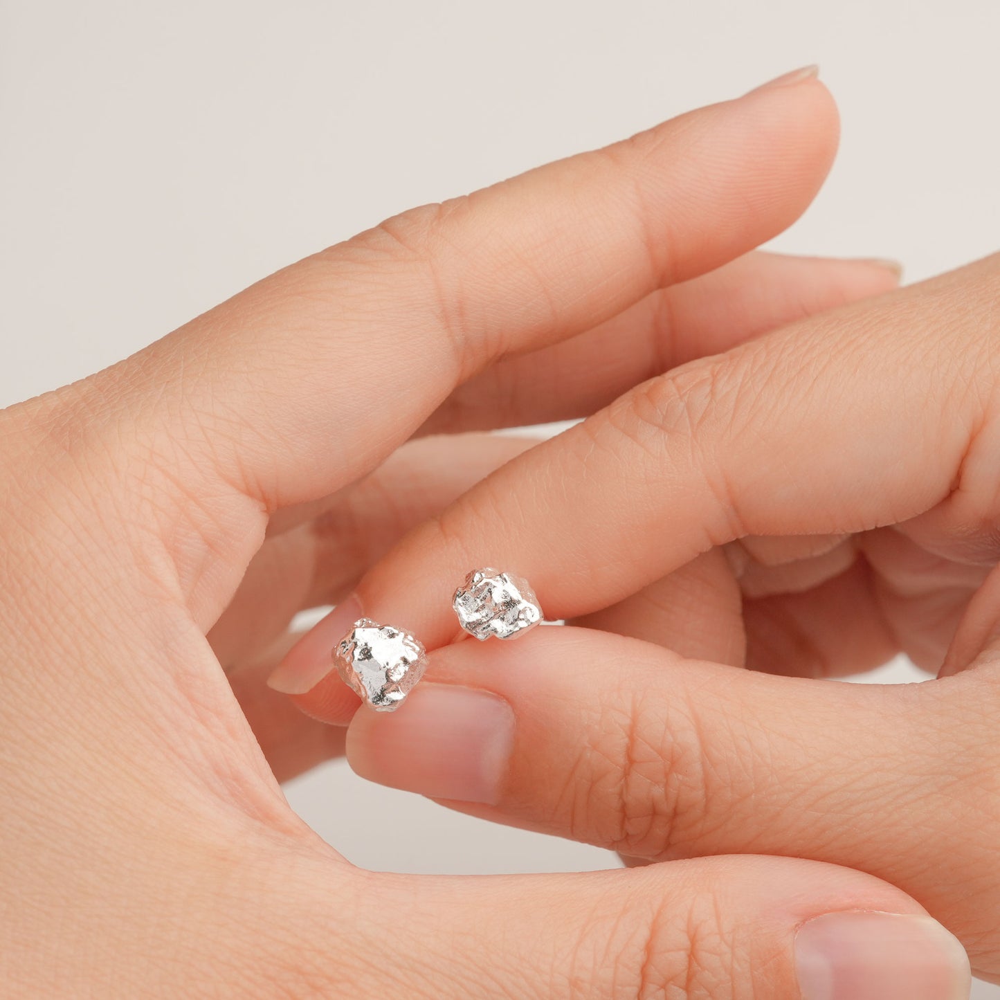STONE EARRINGS