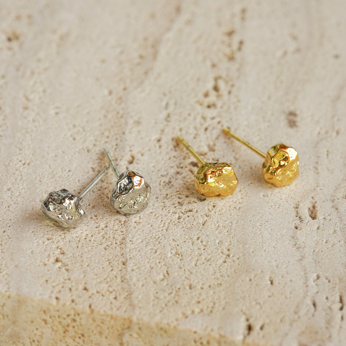 STONE EARRINGS