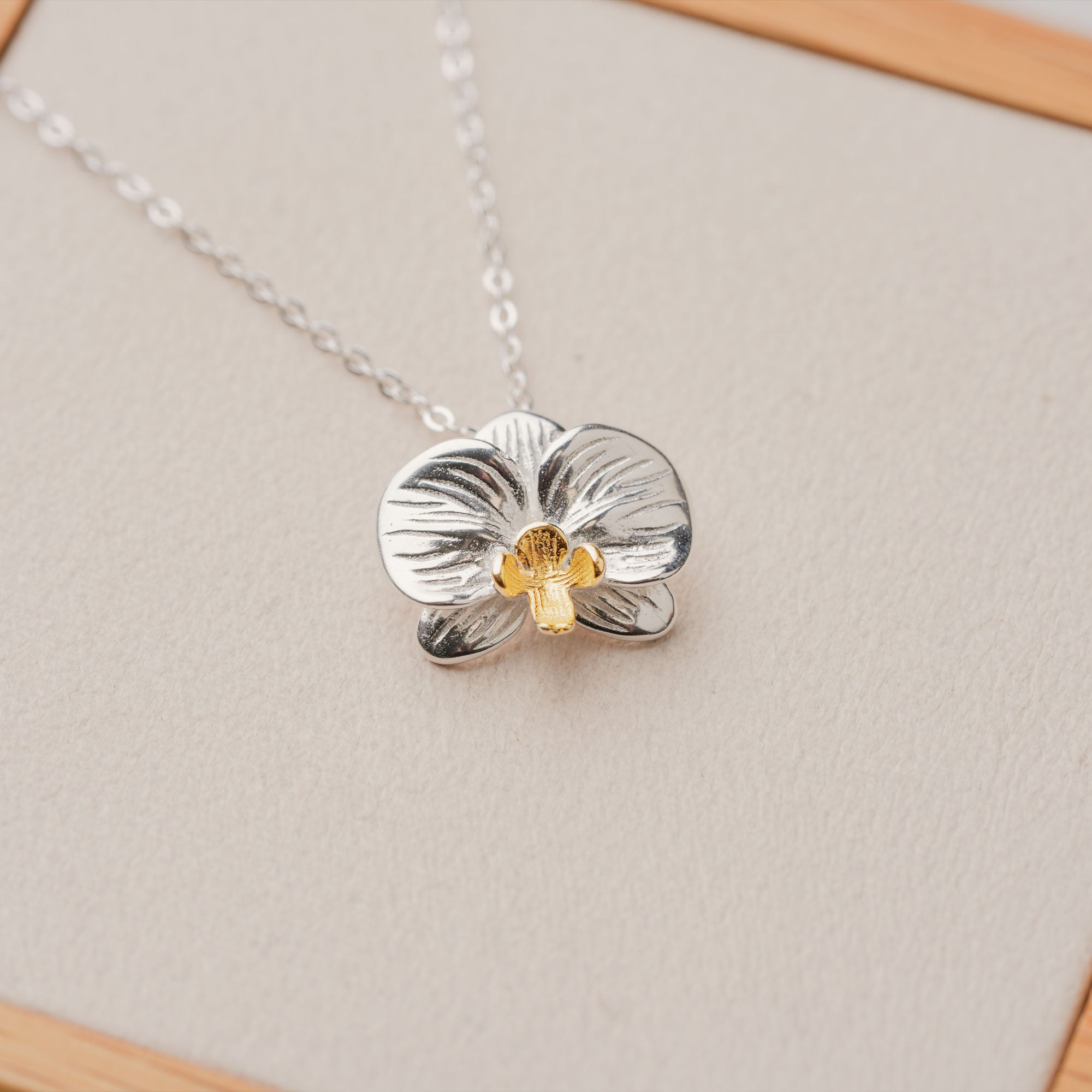 Phalaenopsis orchid pendant necklace in 925 silver