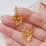 Birth flower earrings with chrysanthemum design