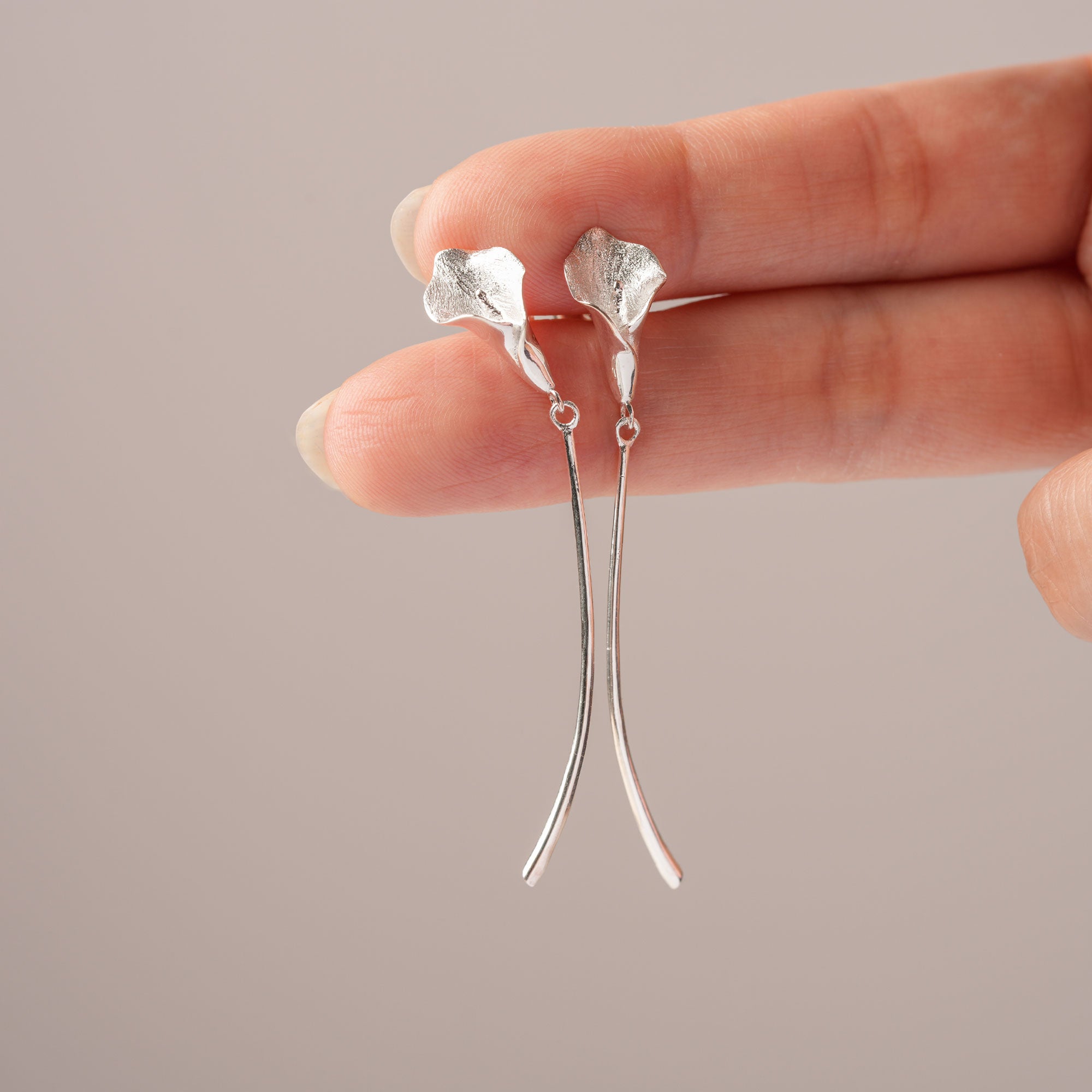 Minimalist calla lily earrings product detail