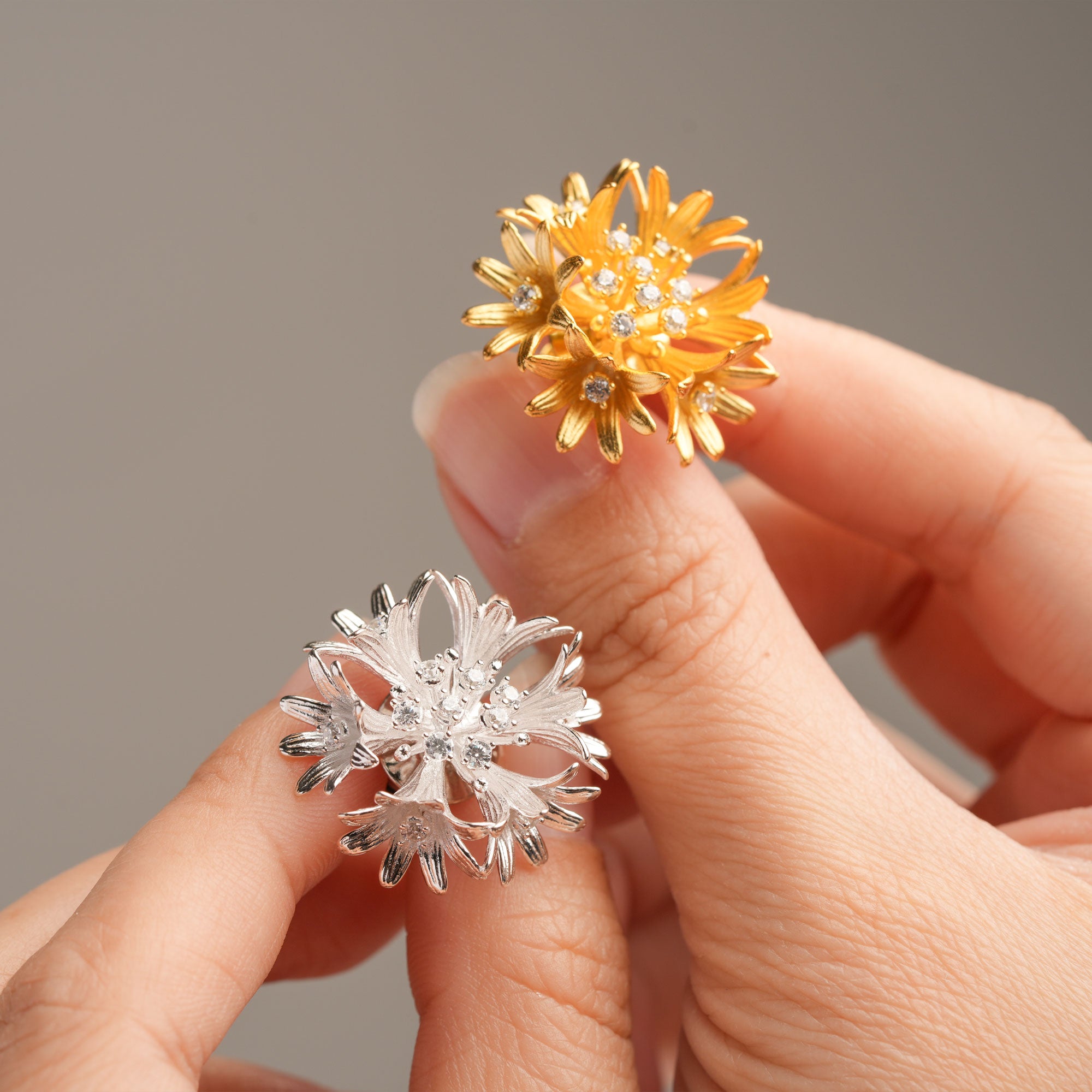 Cornflower pin product view