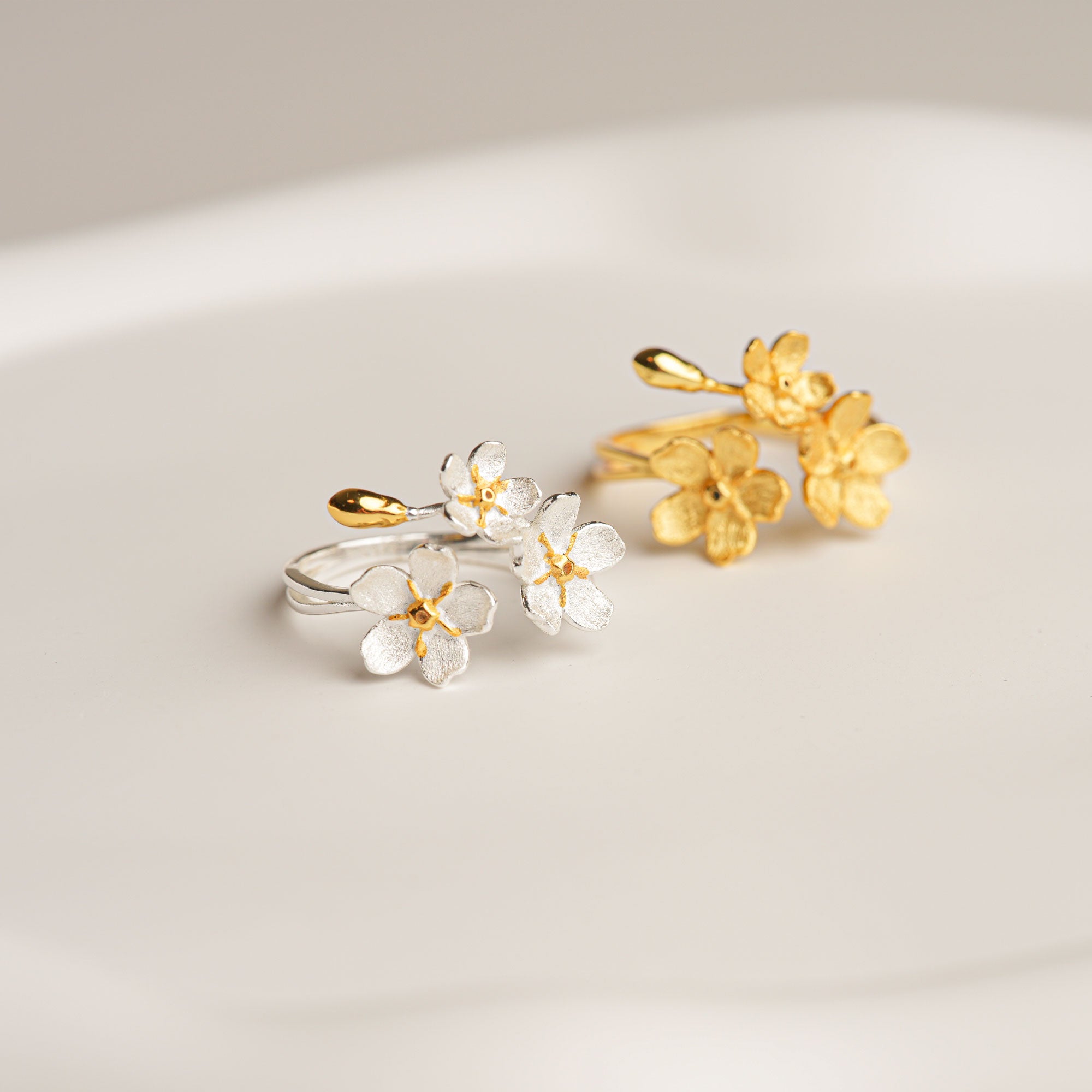 Forget-me-not adjustable flower ring product view