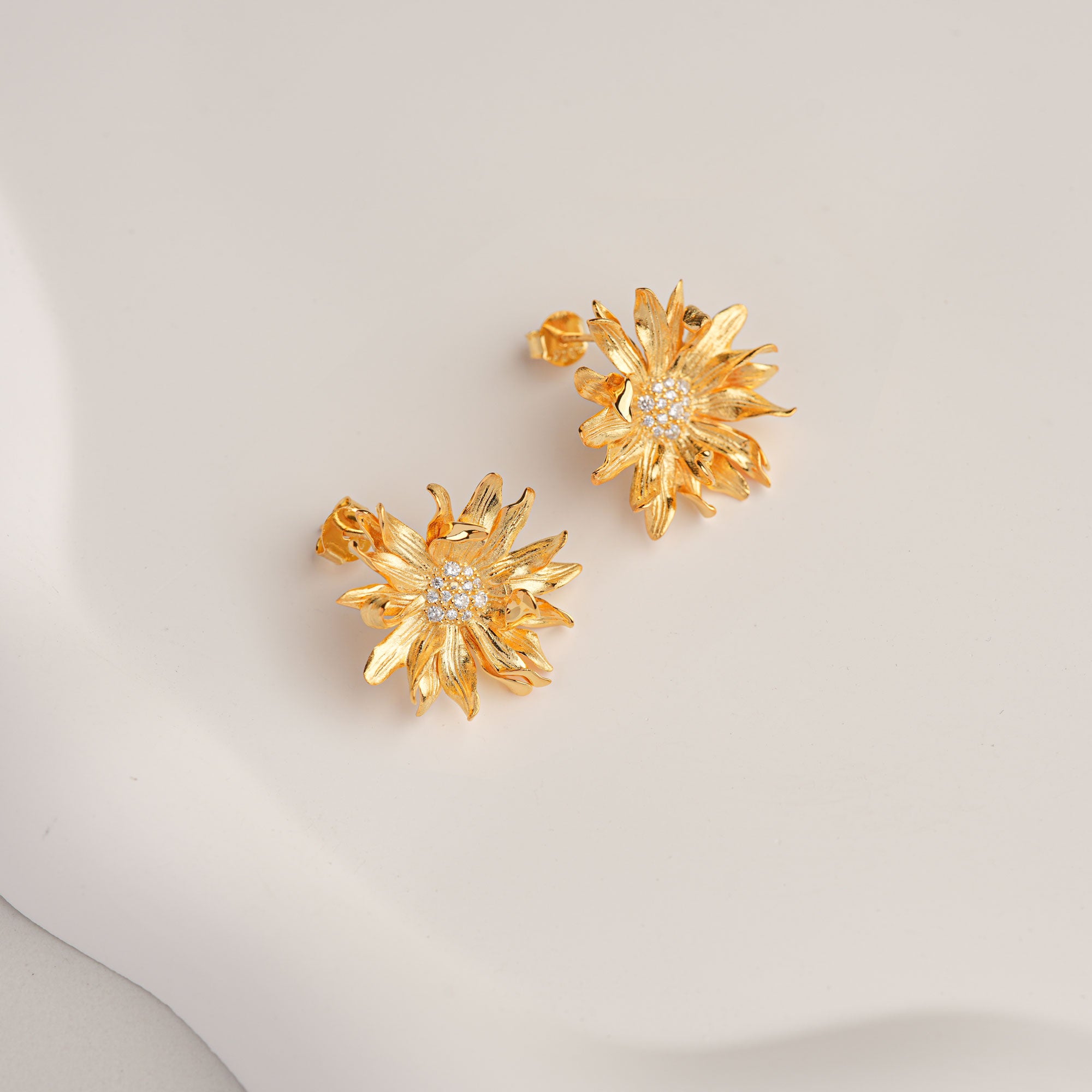 Sunflower style gerbera daisy earrings product view