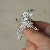 Crane bird brooch with elegant bird silhouette