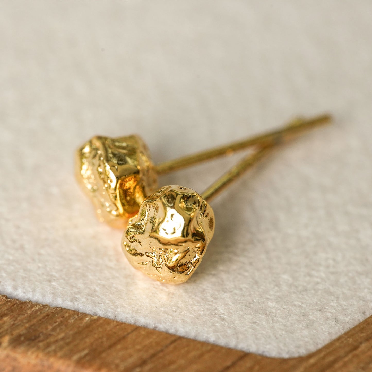STONE EARRINGS
