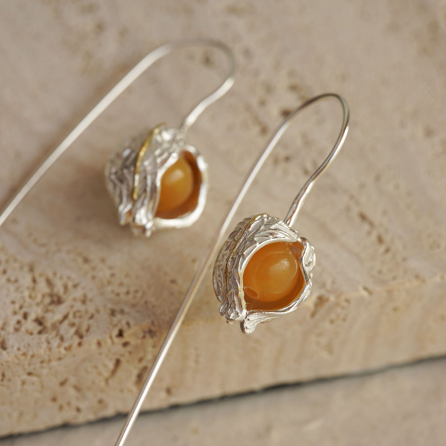 GOLDEN BERRY EARRING