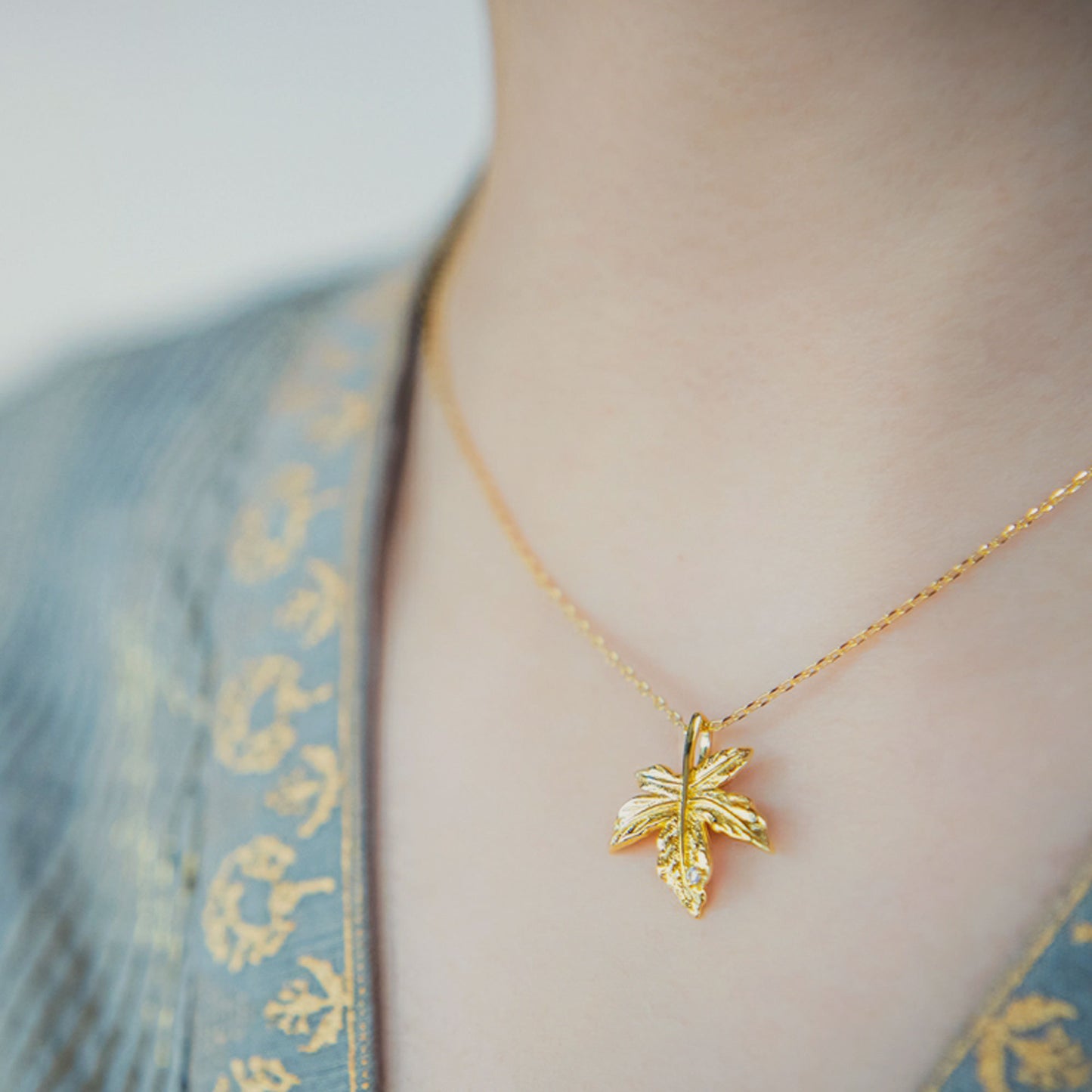 MAPLE LEAF NECKLACE