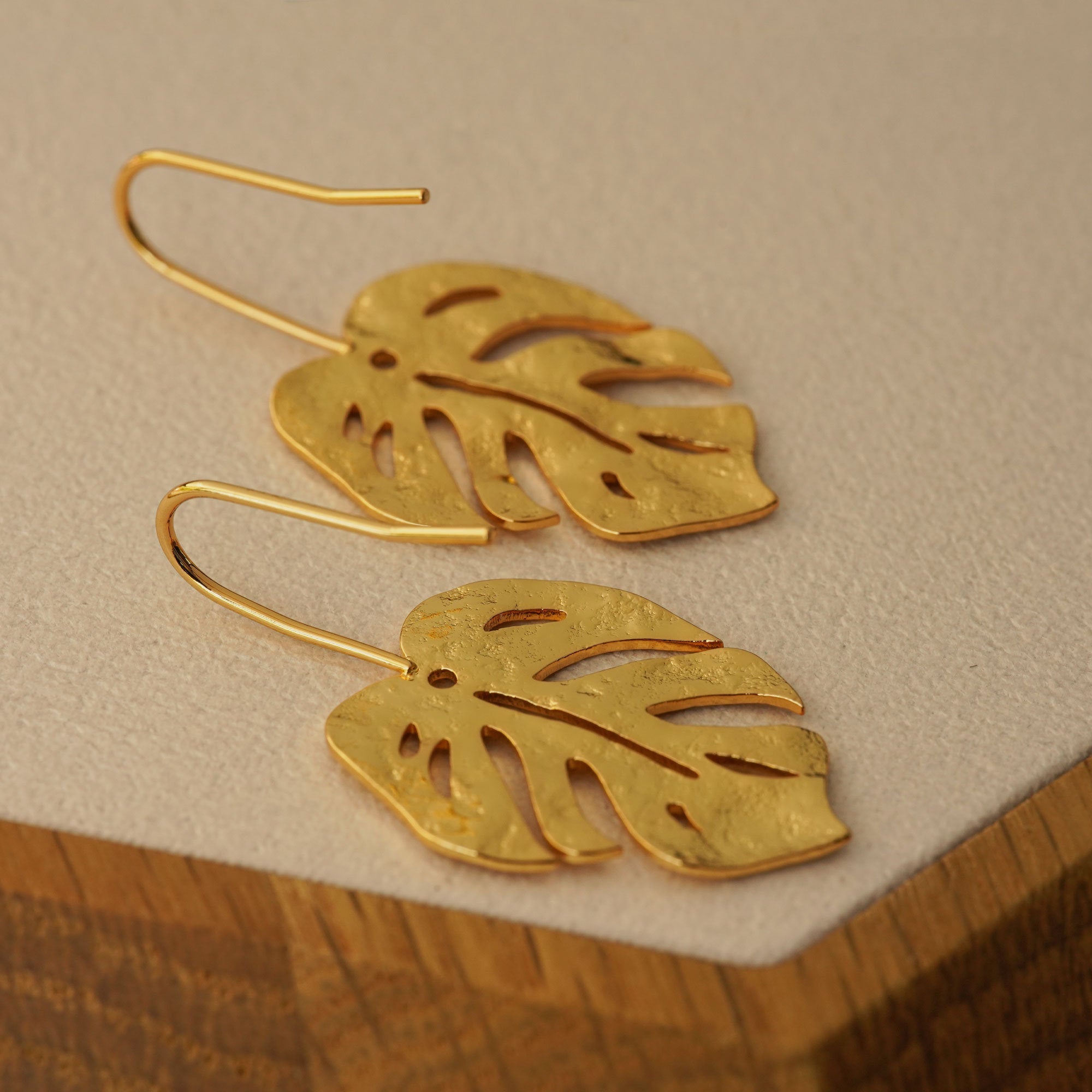 Side view of leaf earrings